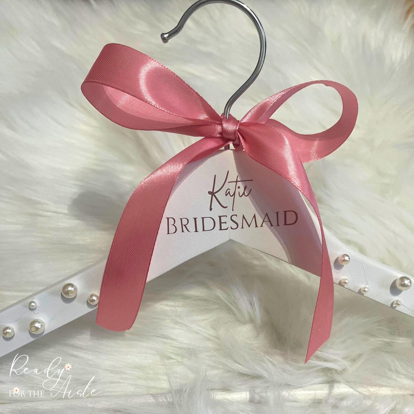 Pearl Wedding Hanger, Pearl Bride Hanger, Bridesmaid Hanger with Pearls, Bridesmaid Gift, Maid of Honour Hanger, Mother of the Bride Hanger