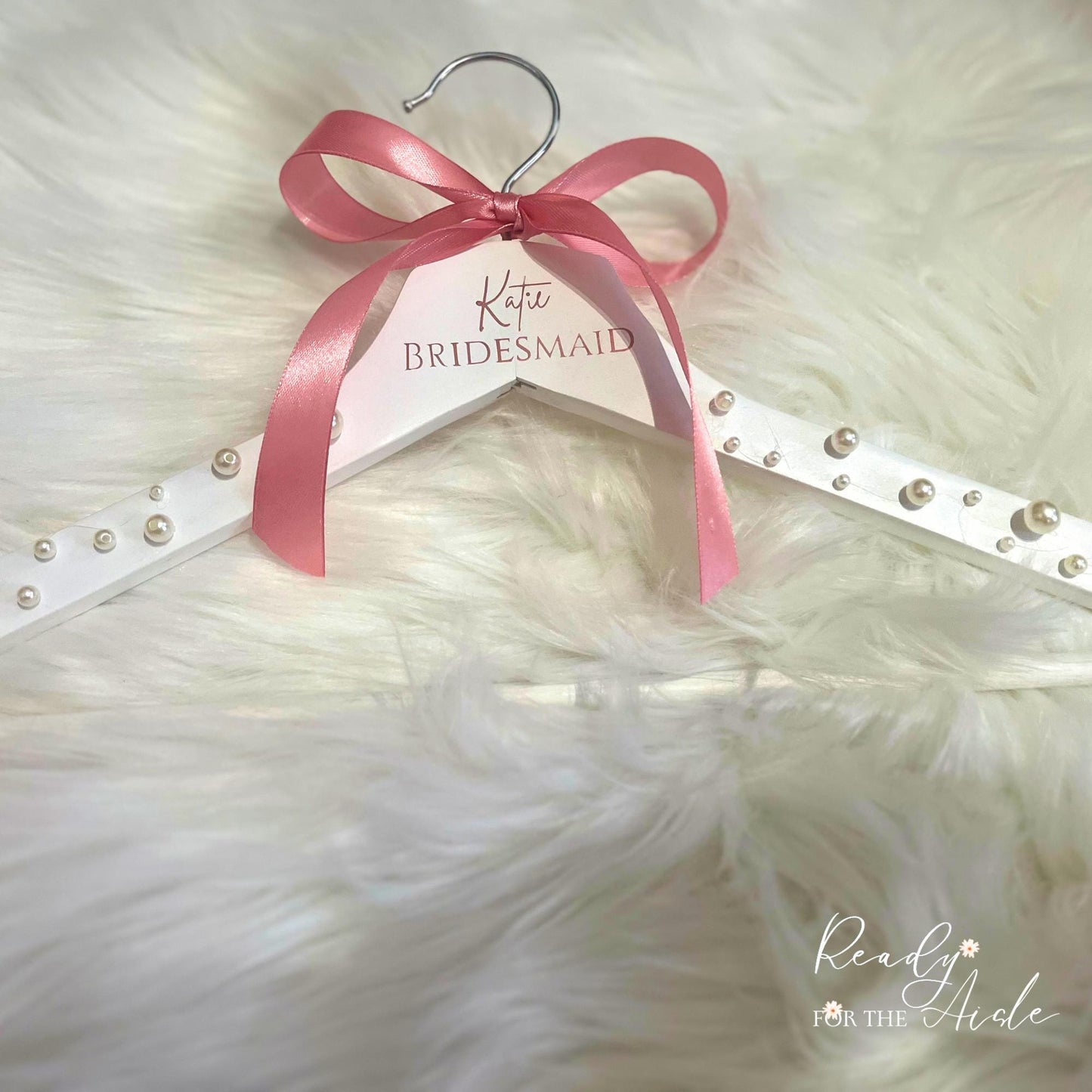 Pearl Wedding Hanger, Pearl Bride Hanger, Bridesmaid Hanger with Pearls, Bridesmaid Gift, Maid of Honour Hanger, Mother of the Bride Hanger